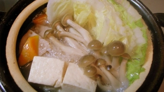 土鍋でぐつぐつ
