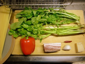 塩豚と製のパスタ＆ルッコラとパプリカのサラダ：材料