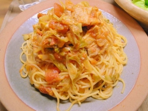 豚肉とキャベツのトマト煮パスタ：大盛り
