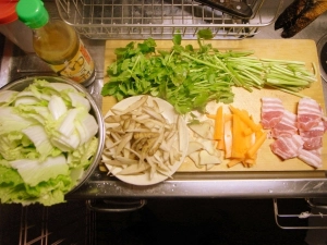 豚バラ肉はは昨日、塩豚に仕込んだもの
