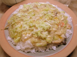 最後にゴマ油を少々たらして完成