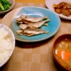 小アジの唐揚げ、鶏レバーの生姜煮、小松菜おひたし、豚汁風味噌汁