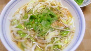 葉にんにくと三つ葉のラーメン