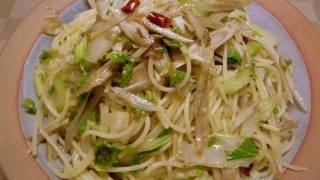 ゴボウとセロリのパスタ