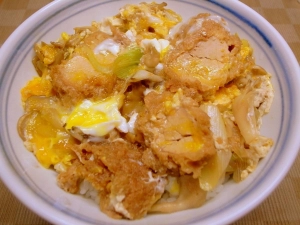 舞茸と長ネギ入りかつ丼