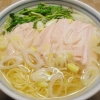 茹で鳥と芹入り塩ラーメン