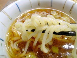 モッチリ極太麺