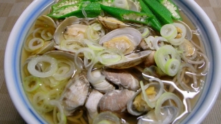 アサリとオクラの蕎麦