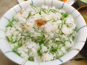 自家製梅干しの炊き込みご飯