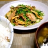 豚ヒレ肉と豆苗のキムチ炒め、シジミの味噌汁