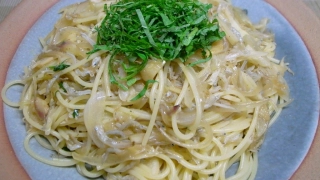 新生姜とミョウガの和風香味・バター醤油パスタ