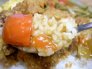 フレッシュトマトの酸味が際立つ