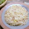 鶏ガラスープ炊きチャーハン、レタスとトマトのサラダ