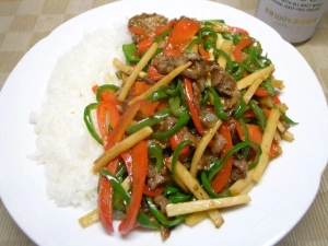 青椒肉絲飯