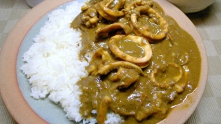 スルメイカのわた入りカレー