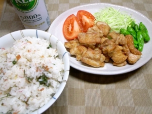鶏唐揚げ柚胡椒風味、梅シソミョウガの混ぜご飯