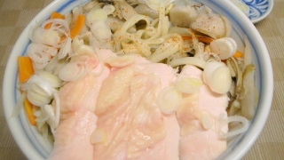 鶏胸肉入り芋煮うどん