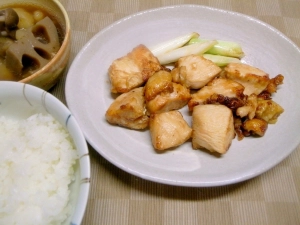 鶏胸肉のニンニク醤油焼き、根菜煮