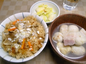 舞茸の炊き込みご飯、里芋と塩豚の煮物、白菜漬け