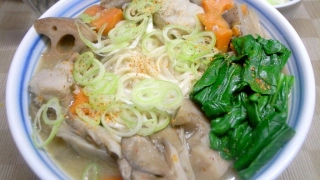 根菜きのこ味噌煮うどん