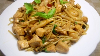 初冬のバジル・チキン・パスタ
