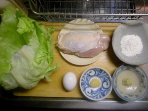 鶏胸肉、卵、小麦粉、すりおろしニンニク、すりおろし生姜、レタス