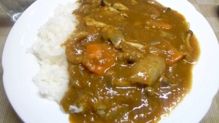 とろとろ牛スジカレー