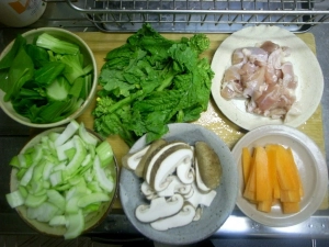 鶏肉は細切りにして塩と胡椒をしておく