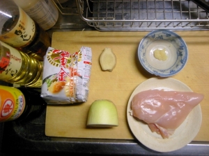 鶏胸肉、ダイコン、生姜、すりおろしニンニク、天ぷら粉、白だし、薄口醤油、みりん