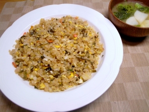 牡蠣チャーハン、長芋と菜の花の味噌汁