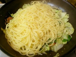 茹でたパスタは 180g