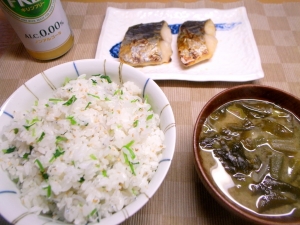 芹ご飯、さわらの西京焼き、オクラの味噌汁