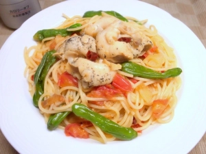 ツブ貝とフレッシュトマトのパスタ