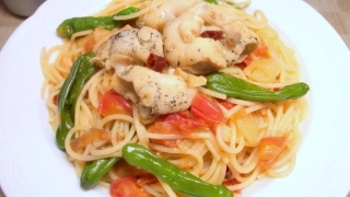ツブ貝とフレッシュトマトのパスタ