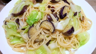 キャベツと茄子のアンチョビ・パスタ