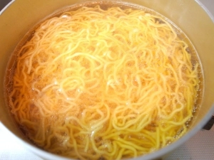 白くまラーメンは茹で４分半