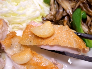 揚げニンニクと一緒に食べると、またうまい