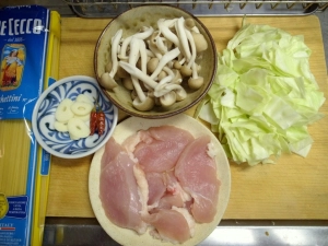 キャベツと鶏胸肉の パスタが美味しい パスタ Run To Be Sober