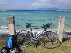 雲間から陽がさせば、この海が