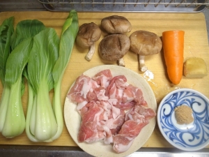 チンゲンサイ、豚肉、シイタケ、ニンジン、生姜、ウィバー