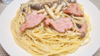 ゴルゴンゾーラと豆乳のパスタ