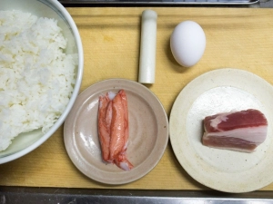 塩豚、カニカマ、卵、長ネギ、ご飯