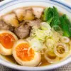 醤油ラーメン・角煮と味付け卵入り