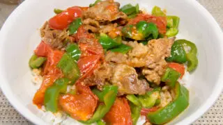 トマトたっぷりの豚丼