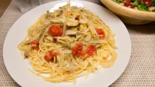 新ごぼうとミニトマトのパスタ／小松菜と大豆のサラダ