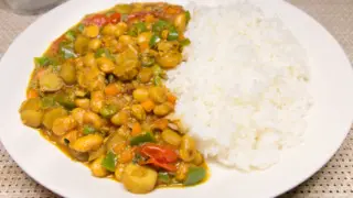大豆と新ごぼうのカレー(サバ缶入り)