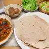 全粒粉のトルティーヤをこねて焼く