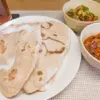 ナンを焼いてチリビーンズ＆ひよこ豆のカレー
