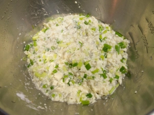 味噌と片栗粉も入れる