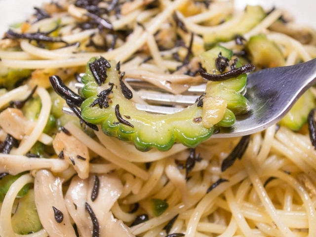 ひじきとゴーヤのパスタ２